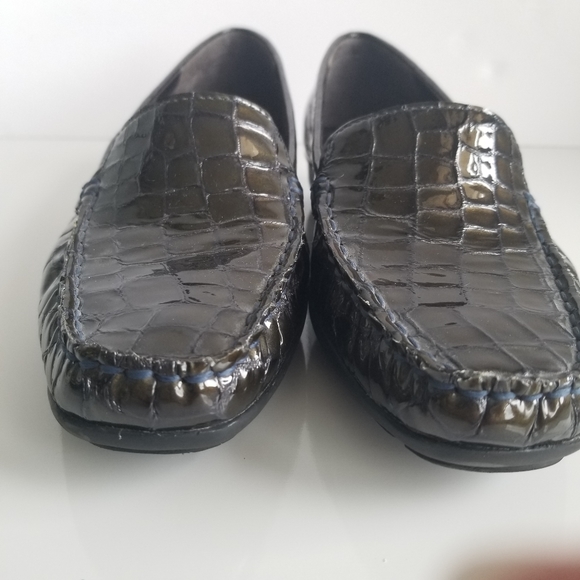 Jones Bootmaker Leather Croc Gunner Loafer - Picture 5 of 11
